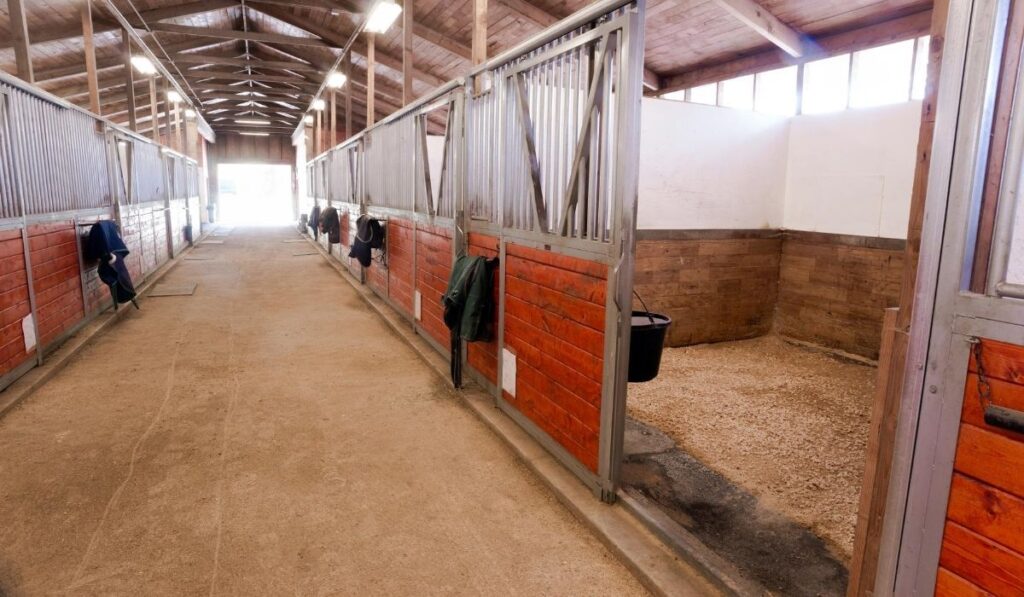 horse barn aisle